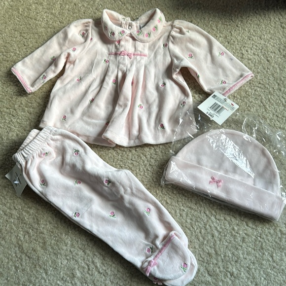 First Impressions 3 piece matching pink velour rose outfit NWT - Picture 1 of 11